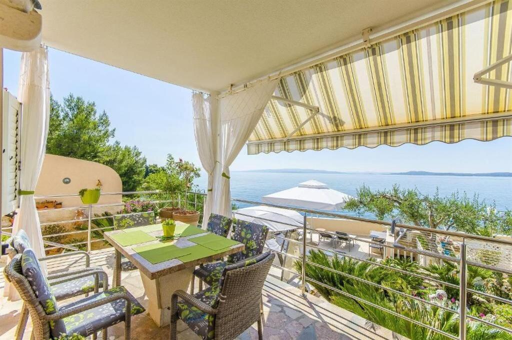 Apartments Nives Trogir Bagian luar foto